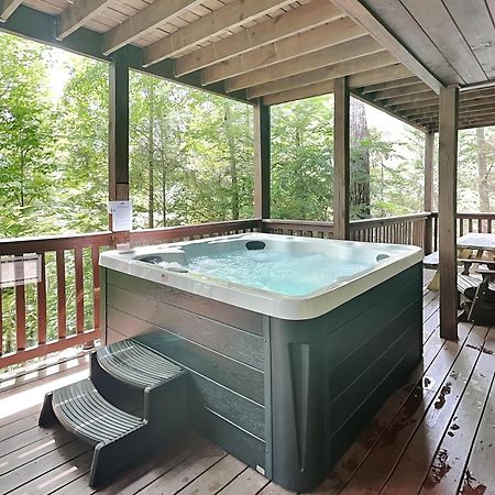Above The Clouds, 4 Bedrooms, Pool Access, Private, Gaming, Sleeps 16 蓋特林堡 外观 照片