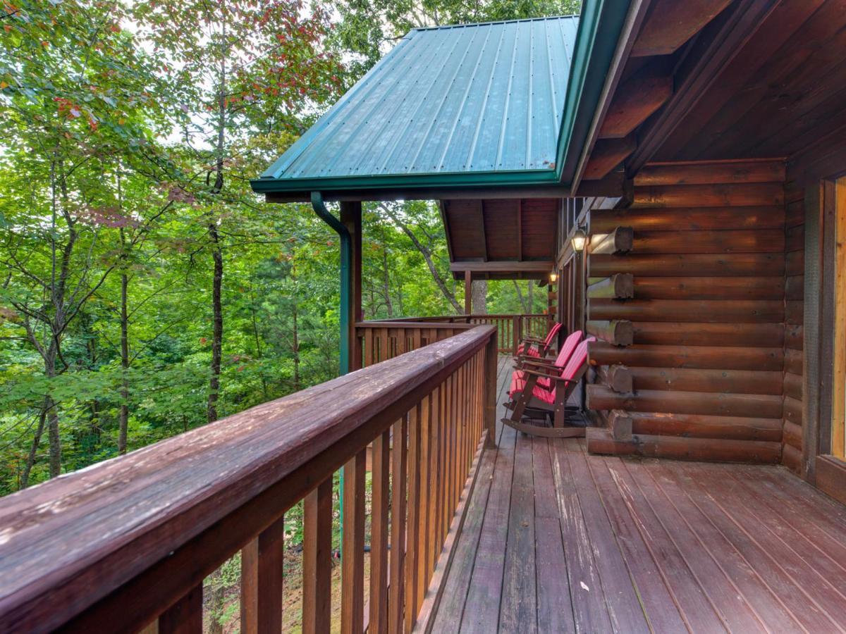 Above The Clouds, 4 Bedrooms, Pool Access, Private, Gaming, Sleeps 16 蓋特林堡 外观 照片
