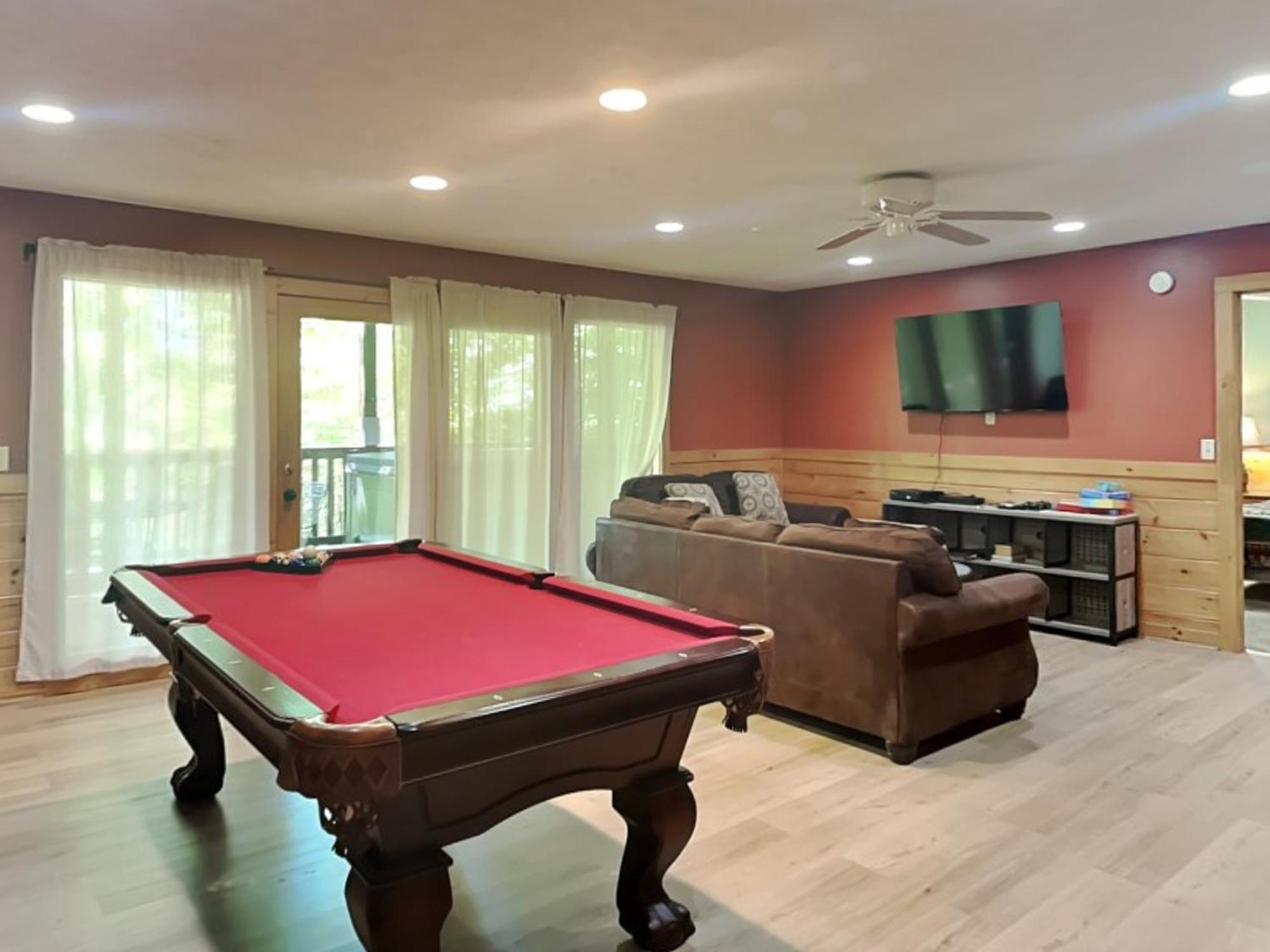 Above The Clouds, 4 Bedrooms, Pool Access, Private, Gaming, Sleeps 16 蓋特林堡 外观 照片
