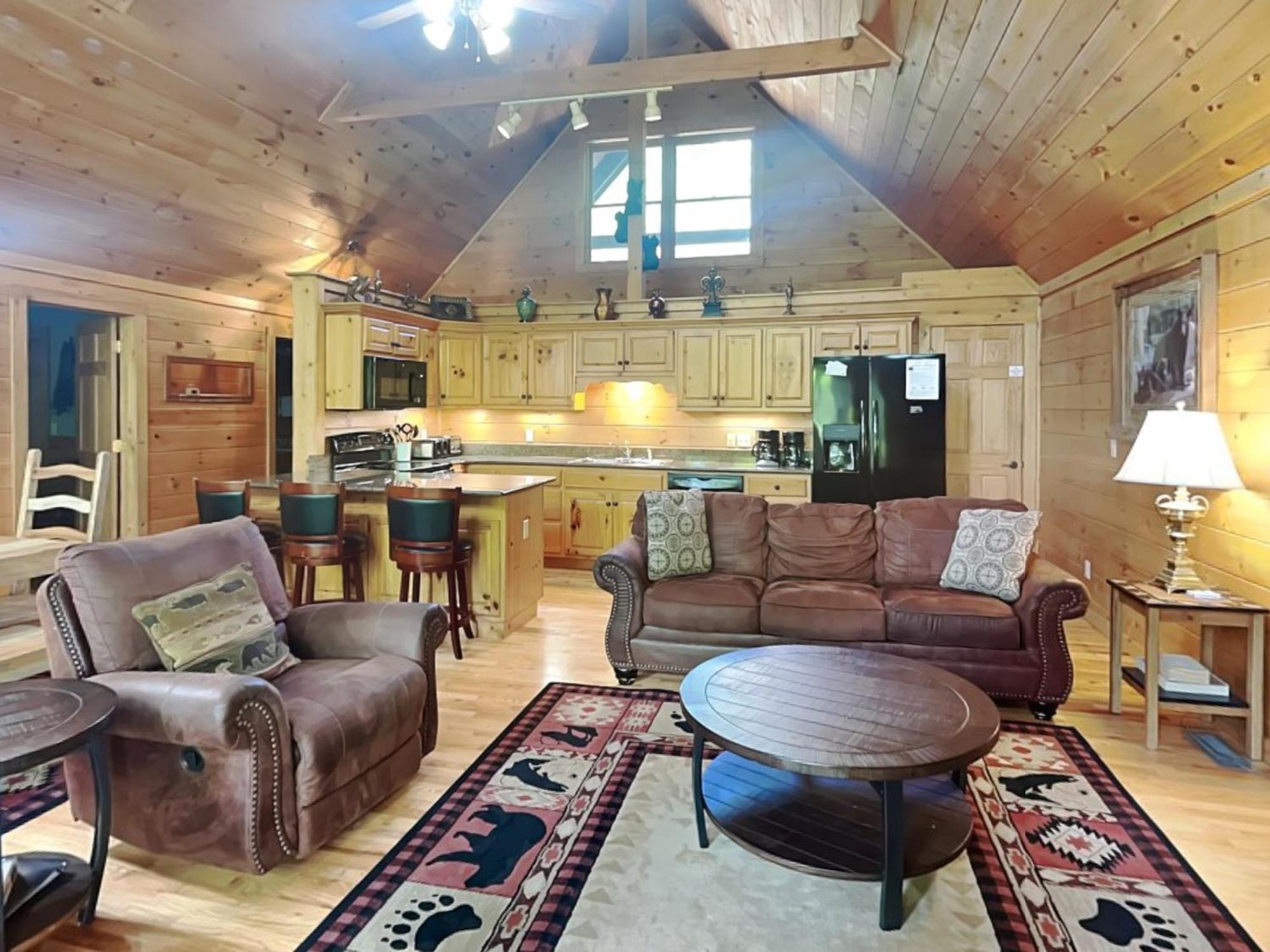 Above The Clouds, 4 Bedrooms, Pool Access, Private, Gaming, Sleeps 16 蓋特林堡 外观 照片